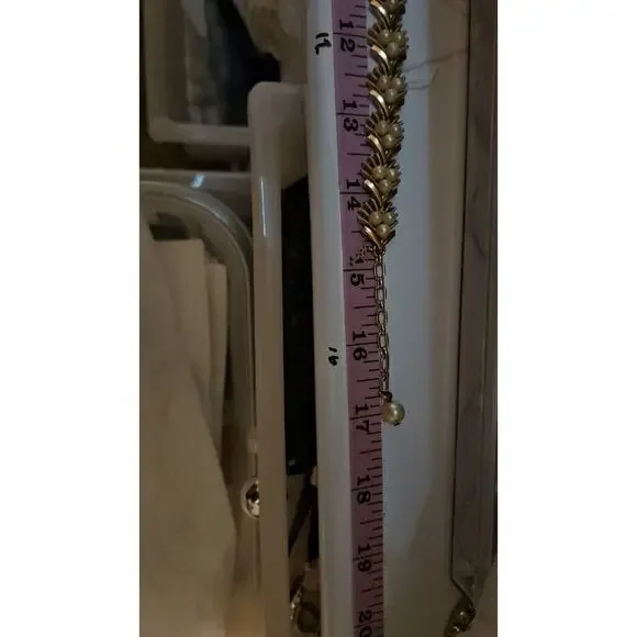 VINTAGE CROWN TRIFARI SIGNED FAUX PEARL BRUSHED AND GOLD TONE NECKLACE - Picture 13 of 13